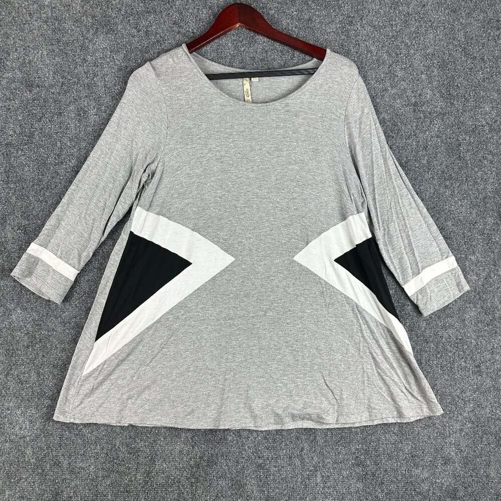 Comfy USA Top Womens Small Gray Stretch Knit Tee 3/4 Sleeve Swing Hem